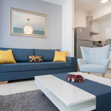 Sweethome26 Luxury Apt Close To The Beach & Free Parking Tel Aviv Bagian luar foto